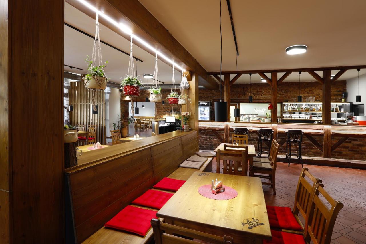 Sindlovska Krcma Hotel Чешка Будьовица Екстериор снимка