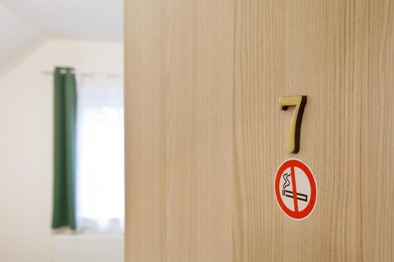 Sindlovska Krcma Hotel Чешка Будьовица Екстериор снимка