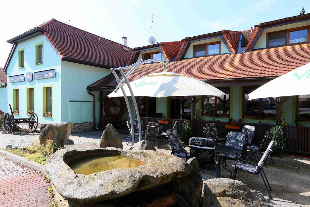 Sindlovska Krcma Hotel Чешка Будьовица Екстериор снимка
